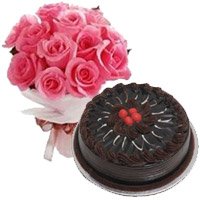 Cake to Jammu including Pink Roses 1 Kg Eggless Chocolate Cake in Jammu